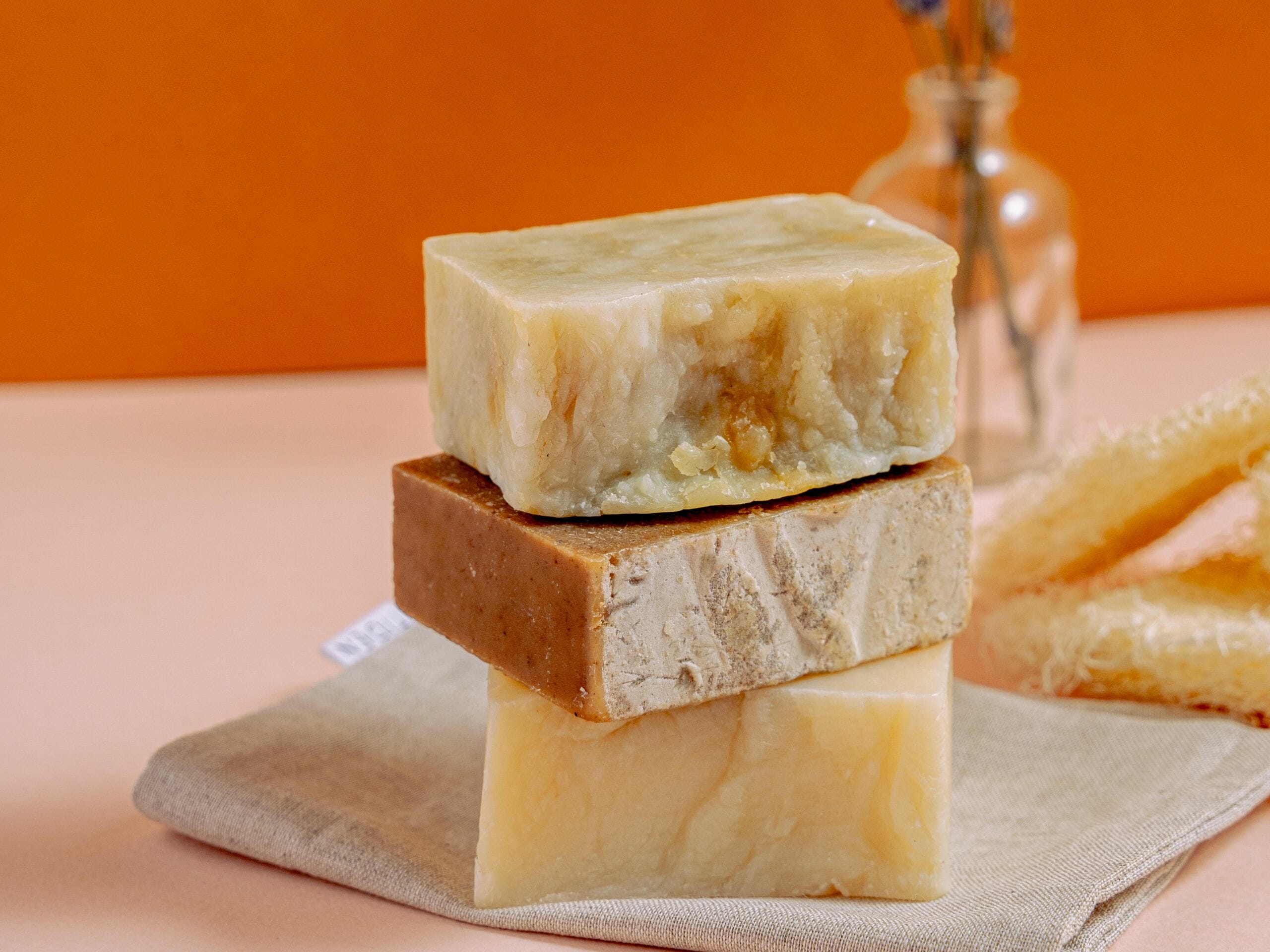 Photo non contractuelle de restes de savon – ©AntoniShkraba